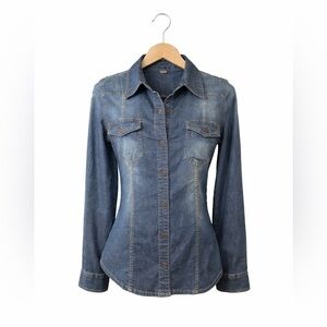 Guess Y2K Denim Button-Up Shirt. Medium. Great Condition